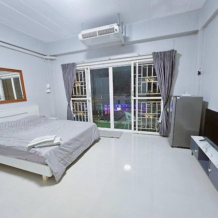 Future Hostel Pattaya Nong Prue Extérieur photo