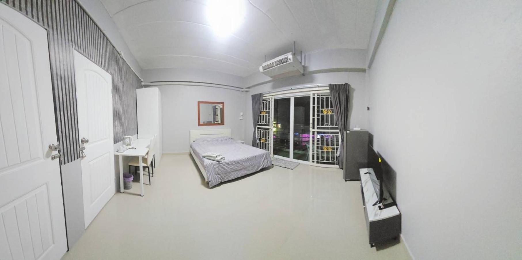 Future Hostel Pattaya Nong Prue Extérieur photo